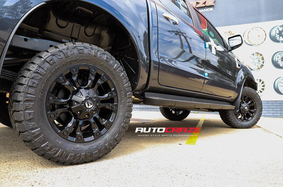 FORD-RANGER-VAPOR-MATTE-BLACK